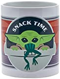 Erik TAZ035 Mug Baby Yoda Snack Time 100% Officiel - Tasse en céramique The Mandalorian, 330 milliliters