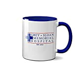 Grey's Anatomy Greys and Sloan Memorial Hospital Tv Series Inspired Blanc tasse de café avec le bleu et poignée Rim ...