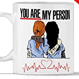 Tasse Grey's Anatomy You ARE MY PERSON. Gadget mug greys canomy hommage à Meredith Grey et Cristina Yang. Cadeau original ...